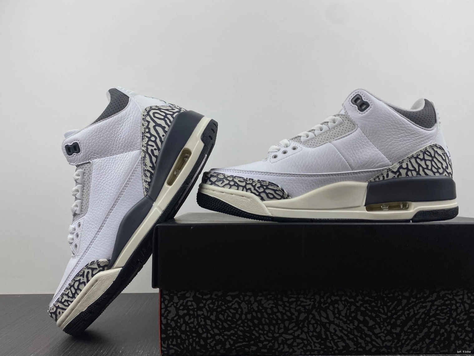 Jordan DX6665-100 Hide Retro N' 3 - (GS) Sneak 1207